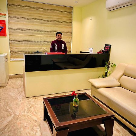 Hotel Royal Paradise By Kdson New Delhi Exteriör bild